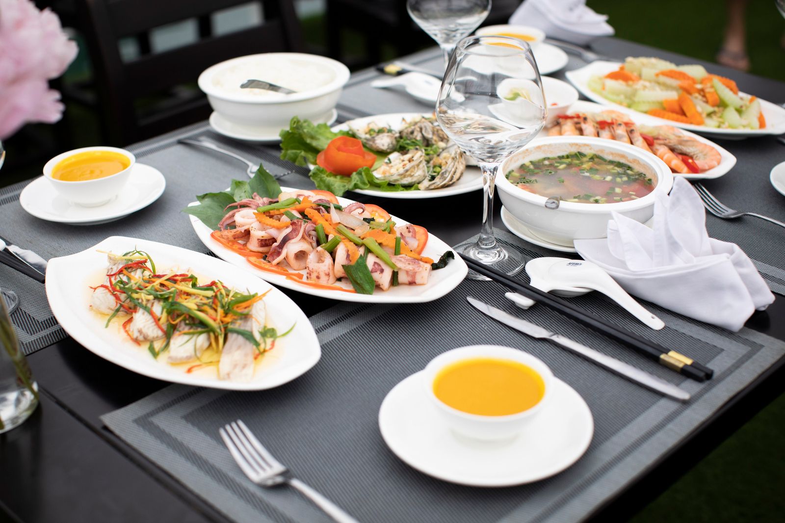 Seafood buffet lunch