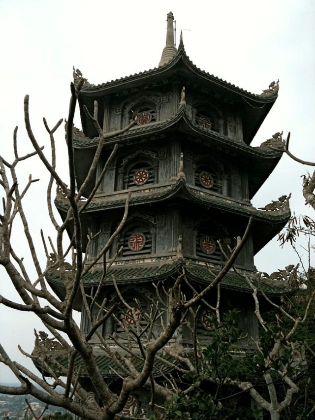 Marble Mountains & Hoi An tour