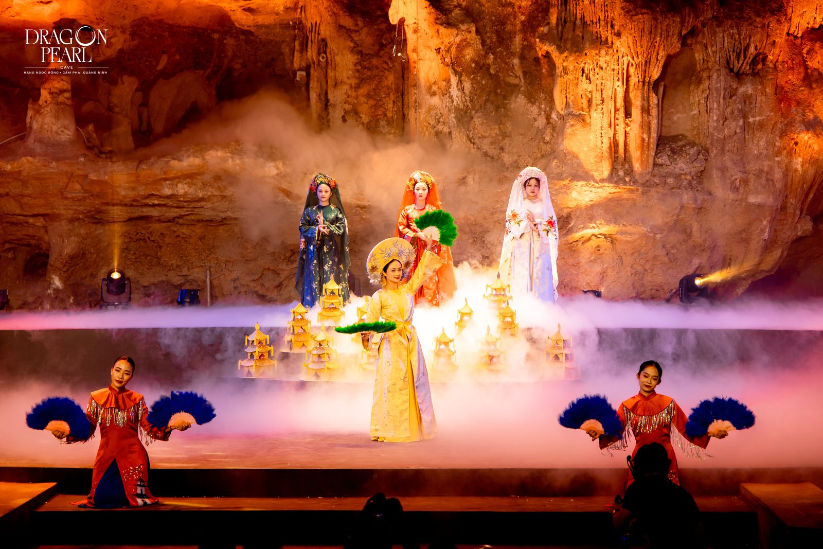Dragon Pearl Cave dinner & show