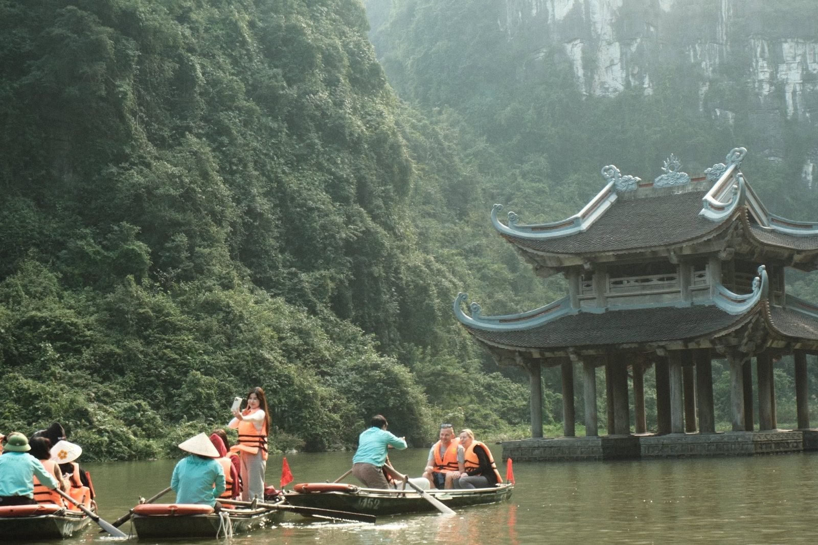 Hoa Lu, Trang An & Mua Cave