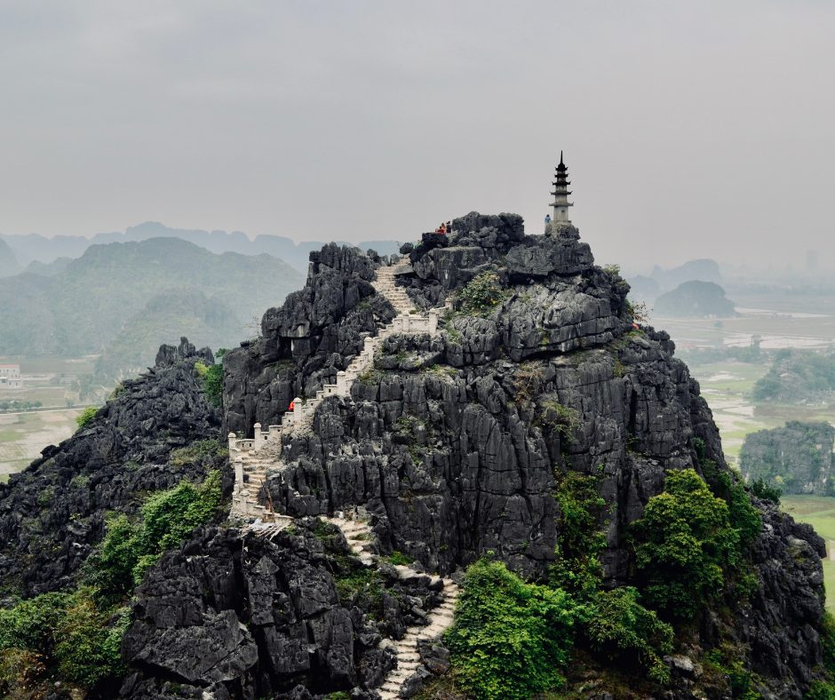 Ninh Binh scenic tour — limestone karsts and waterways